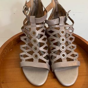 Sofft silver metallic gladiator style sandal.